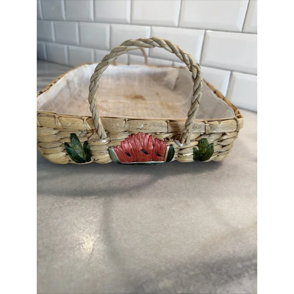 Vintage Fruit Wicker Basket Hand Woven Carrier Straw Raffia Lined Casserole 3-D